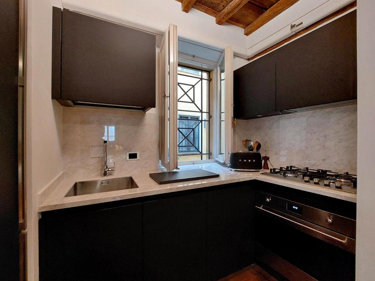 Appartamento Ych-Farnese Charme Roma Esterno foto